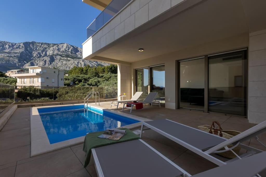 Apartman Delux With Private Pool - Makarska Exklusiv Tučepi Esterno foto